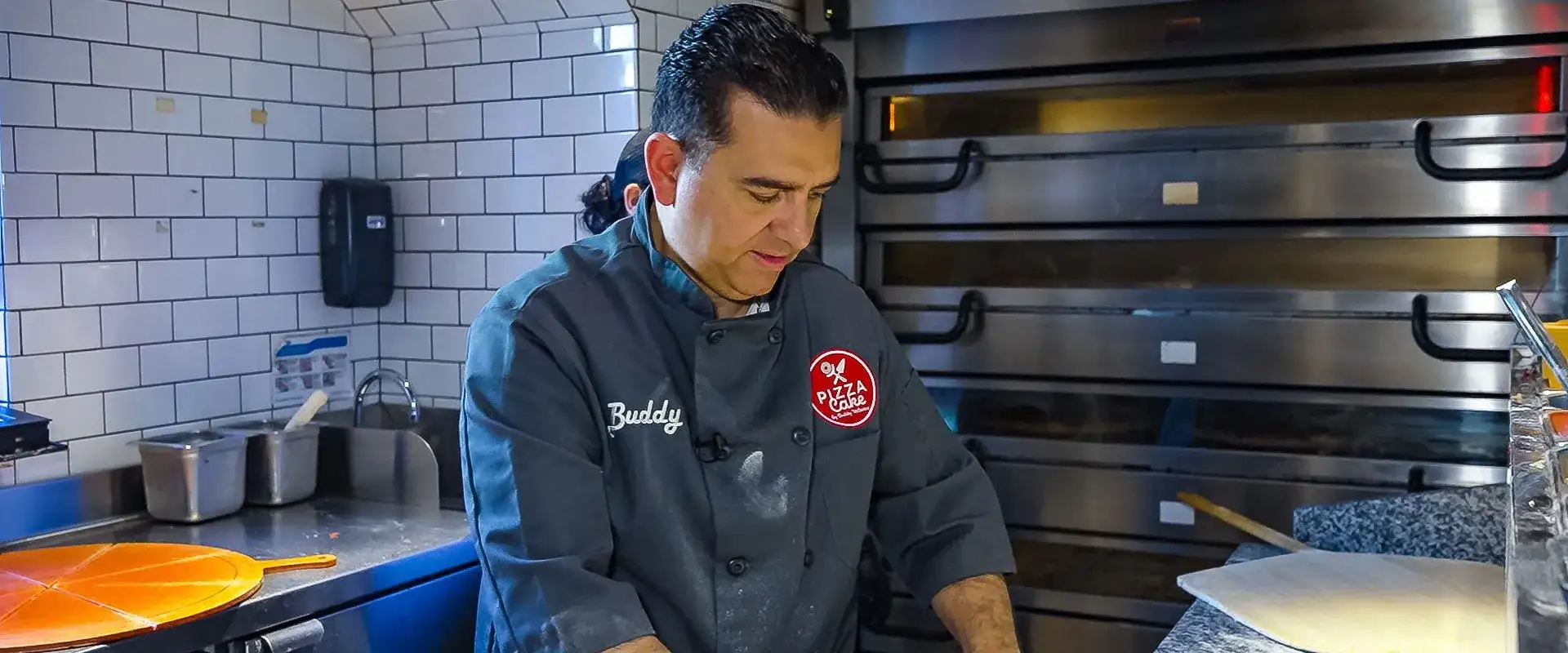 Buddy Valastro making pizza