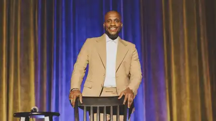 Ali Siddiq at PH Live!