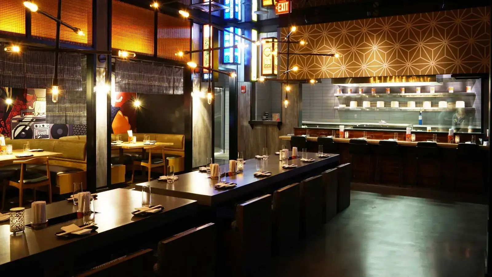 Ossu dining room and sushi bar.