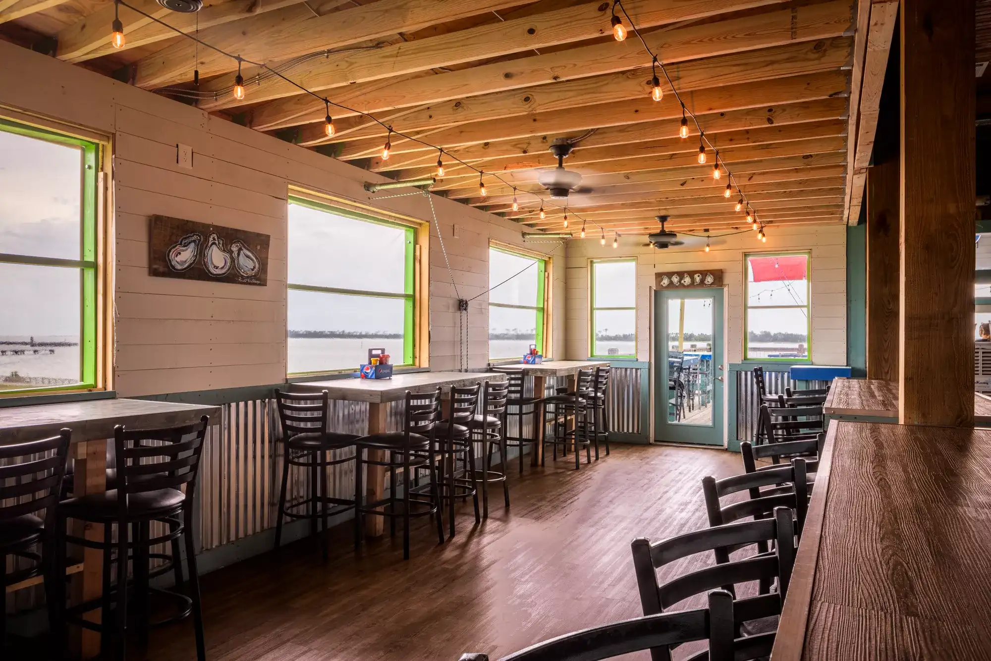 Blind Tiger interior seating at Harrah's Gulf Coast