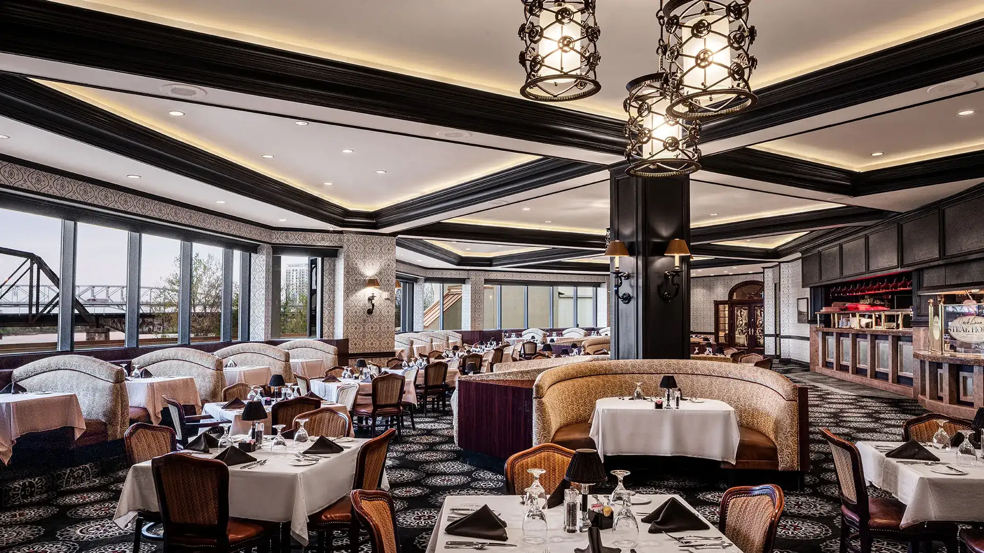 Jack Binion's dining room at Horseshoe Bossier City.