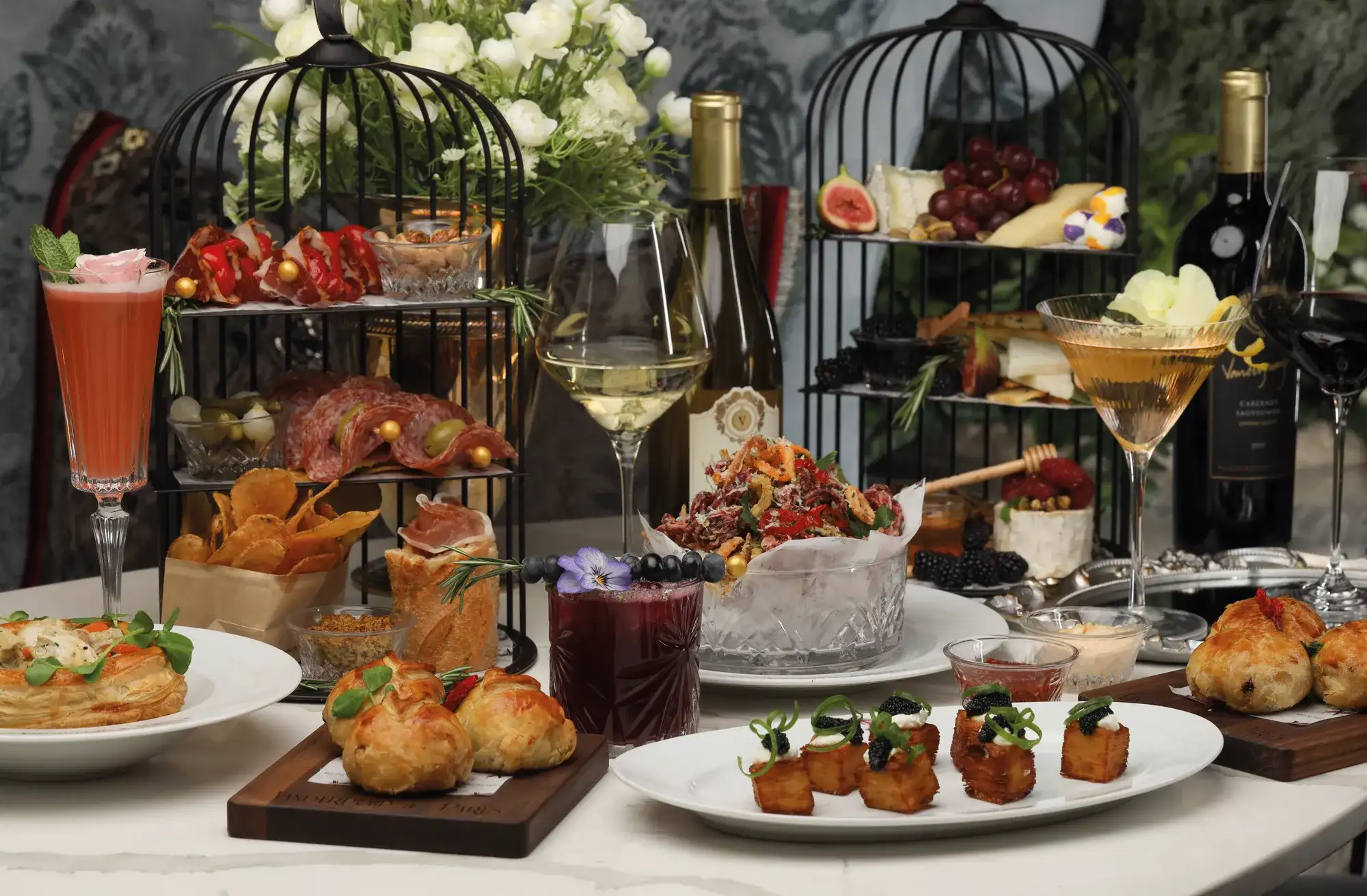 Vanderpump Ã¡ Paris food options