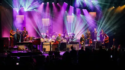 Tedeschi Trucks Band Live on Stage